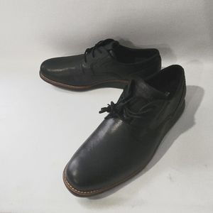 Mens size 9 Rockport Total motion style #C19598